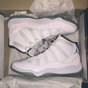 Jordan 11 Retro BP